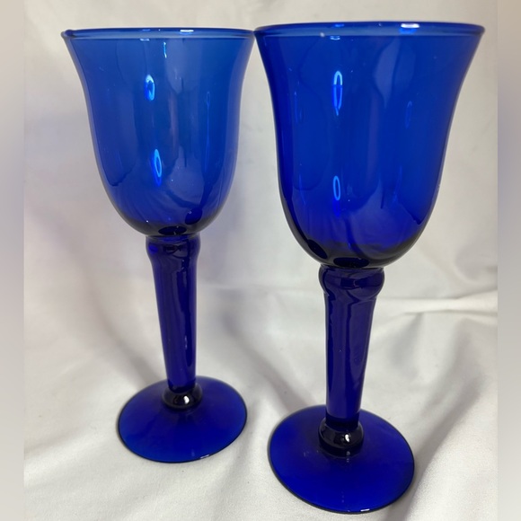 2-cobalt blue wine glasses - Picture 2 of 4